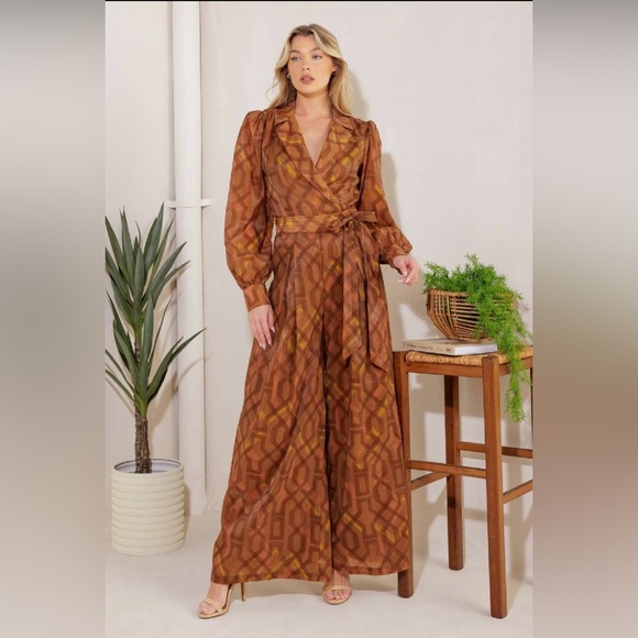 Pants - NWT Boutique Elara Brown Wide-Leg Surplice Jumpsuit